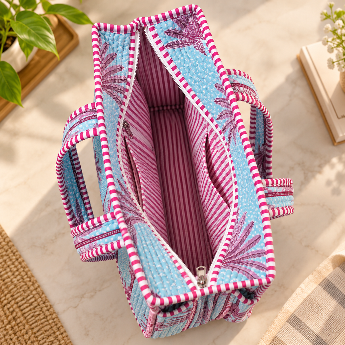 Inside of the Breeze - Mini Zipper Tote Bag